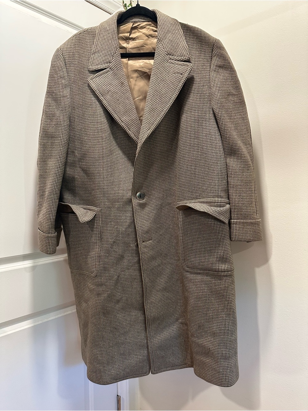 Vintage 60s 70s Barry Walt Overcoat with Houndstooth Pattern Estimated Size 46